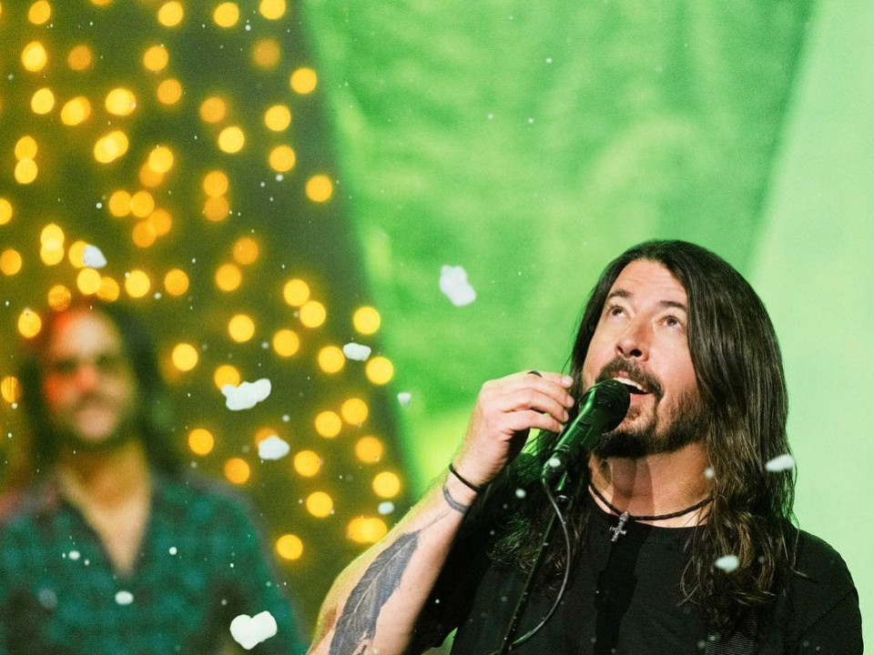 Dave Grohl (Foo Fighters) refuză să interpreteze vocal piese lansate alături de Nirvana