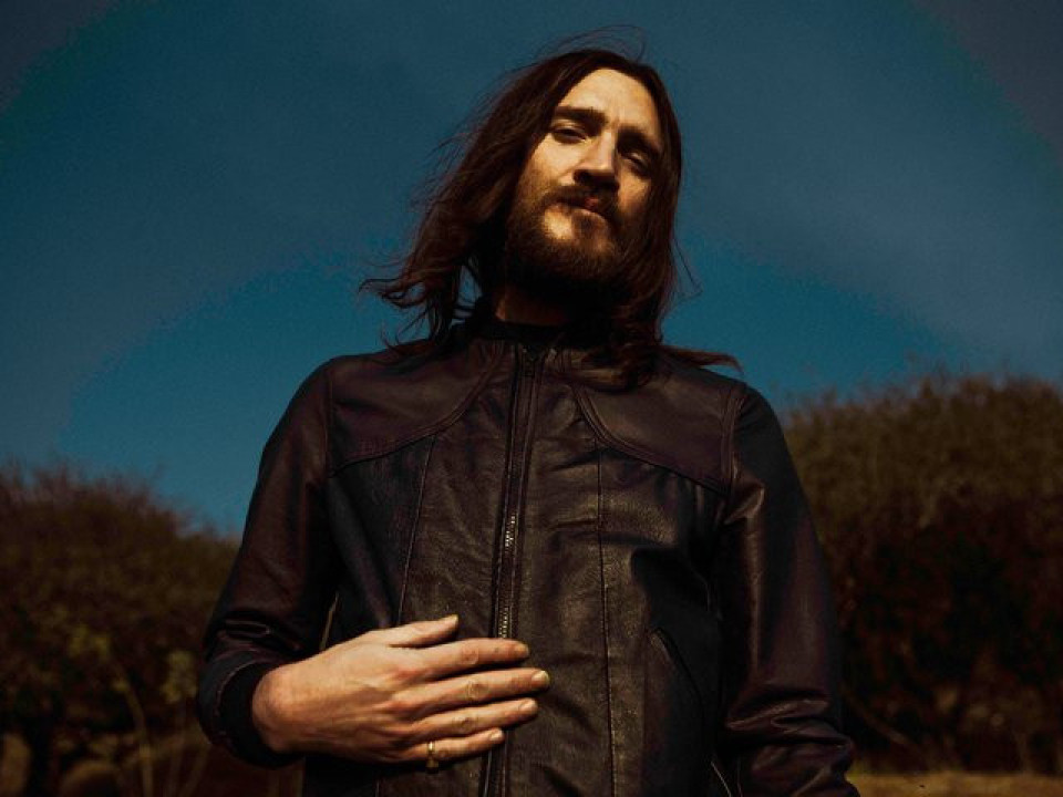 John Frusciante (Red Hot Chili Peppers) urmează să revină cu albumul solo „Maya”