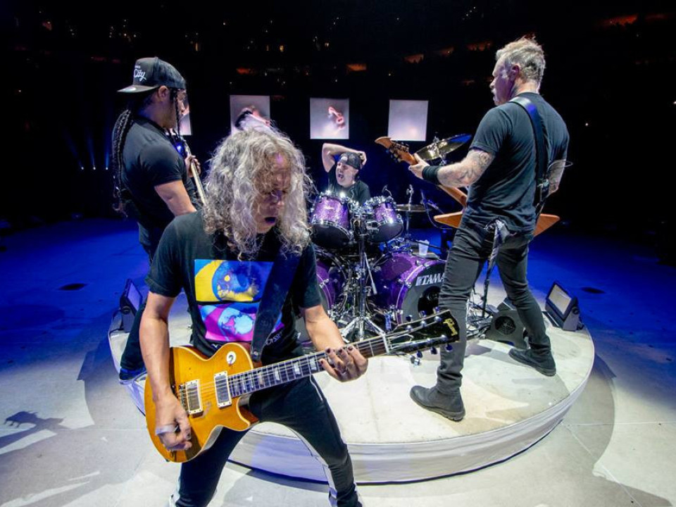 Metallica serbează un an de la lansarea fundației caritabile All Within My Hands cu un concert acustic 