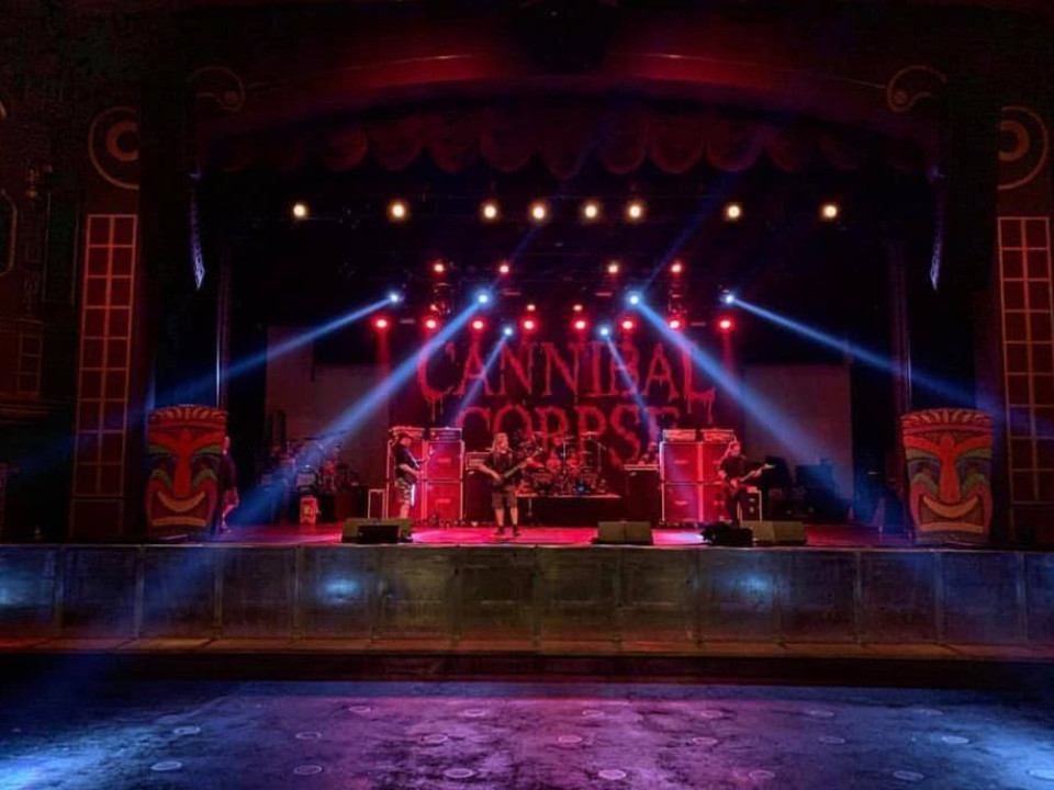 Cannibal Corpse apar pentru prima oară pe scenă alături de chitaristul Erik Rutan 