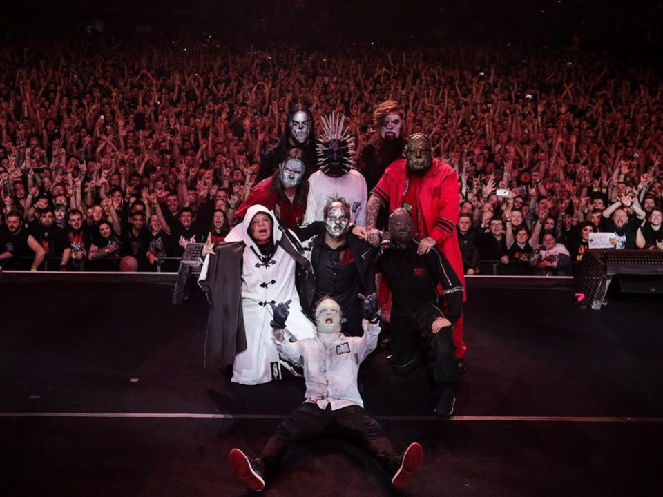 Slipknot au scos la vânzare măștile din era „We Are Not Your Kind”