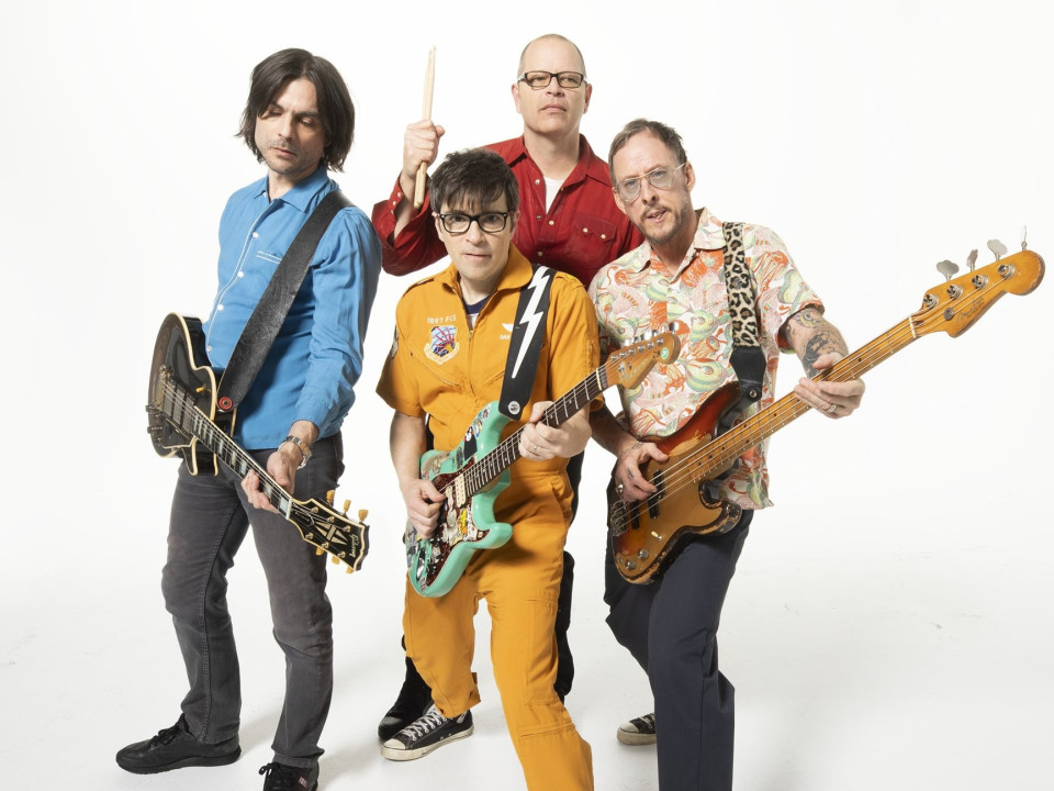 Weezer au revenit cu melodia  „Hero”