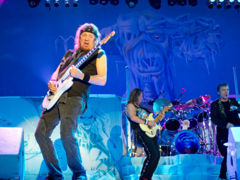 Adrian Smith (Iron Maiden) era să se alăture Def Leppard în 1991, conform bateristului Rick Allen