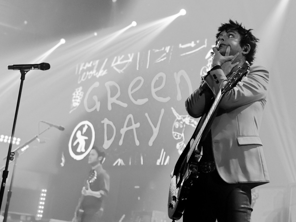 Billie Joe Armstrong spune că a scris șase piese noi pentru Green Day