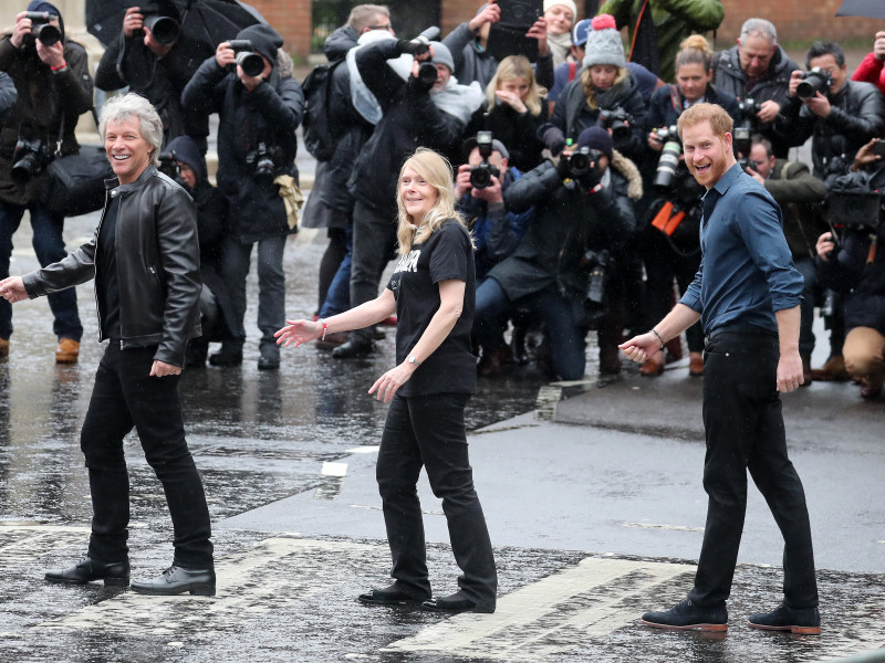Bon Jovi, duet cu prinţul Harry pe single-ul "Unbroken", în scopuri caritabile