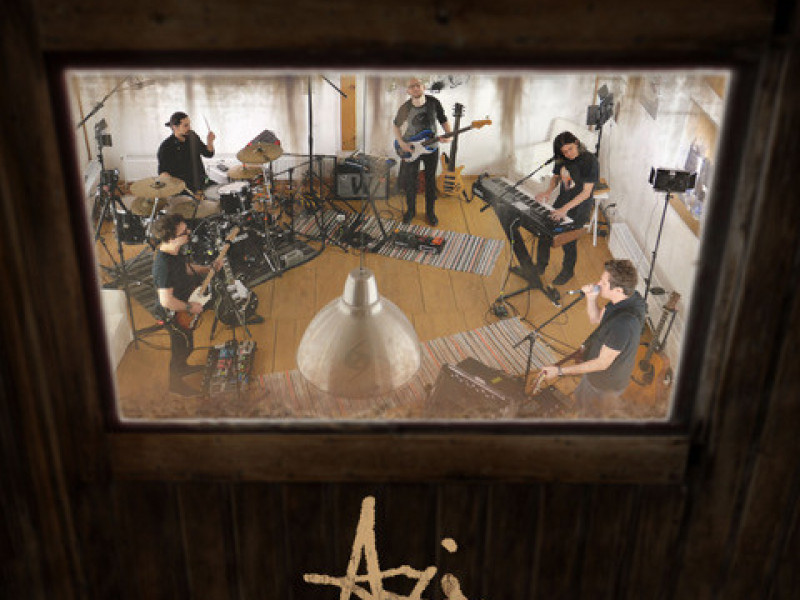 Trupa byron a lansat "Azi", un nou single de pe albumul "Nouă"