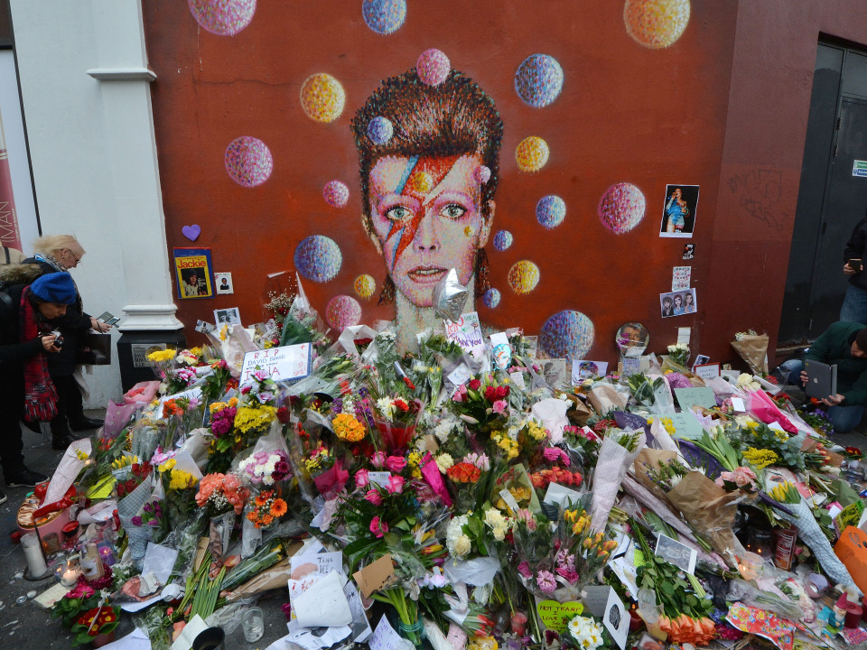 Liverpool va găzdui prima Convenție mondială a fanilor David Bowie în 2022
