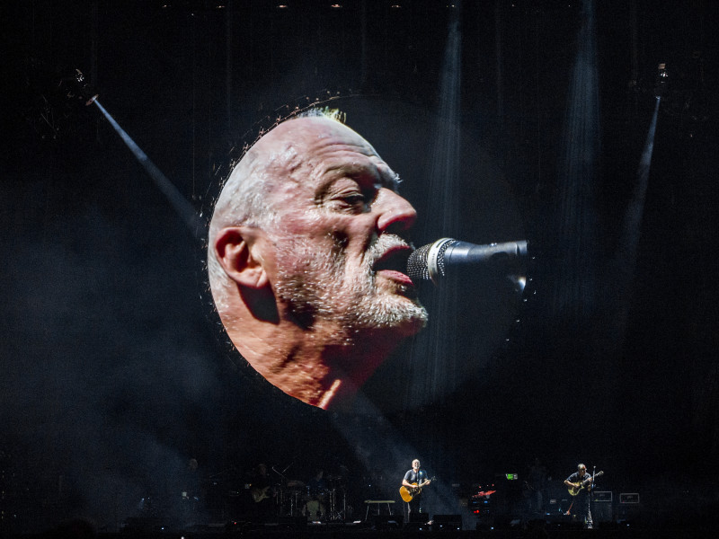 Omul care a cheltuit 5 milioane de $ pe chitarele lui David Gilmour