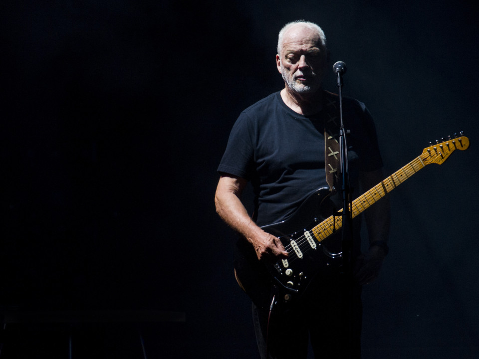David Gilmour a interpretat două piese ale lui Syd Barrett în cel mai recent episod online al serialului "The Von Trapped Family"