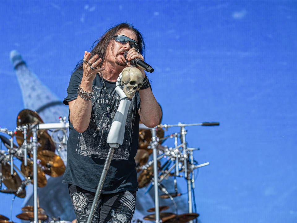 Dream Theater lansează videoclipul pentru „Transcending Time”
