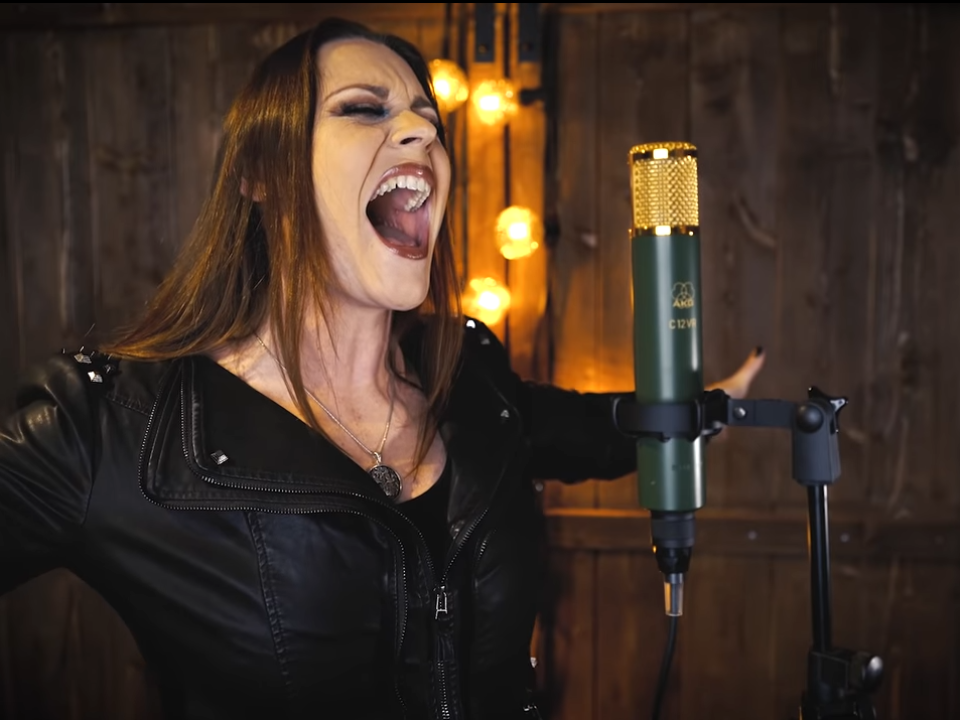 Floor Jansen (Nightwish) a lansat un cover al piesei „Let It Go” (Frozen)