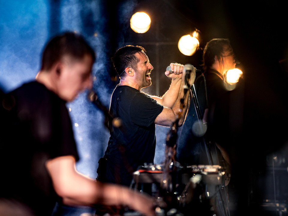 Trent Reznor (Nine Inch Nails) explică decizia controversată de a promova „Bad Witch” ca LP
