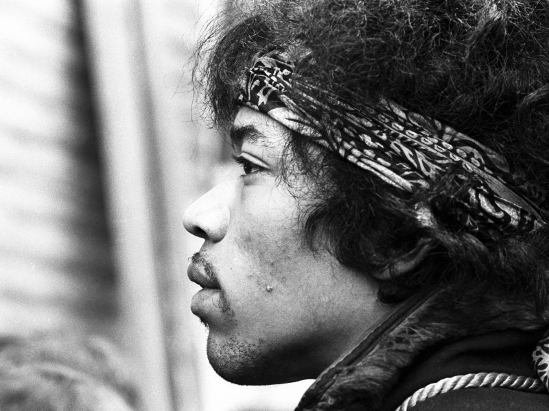 Jimi Hendrix, votat cel mai mare chitarist din toate timpurile