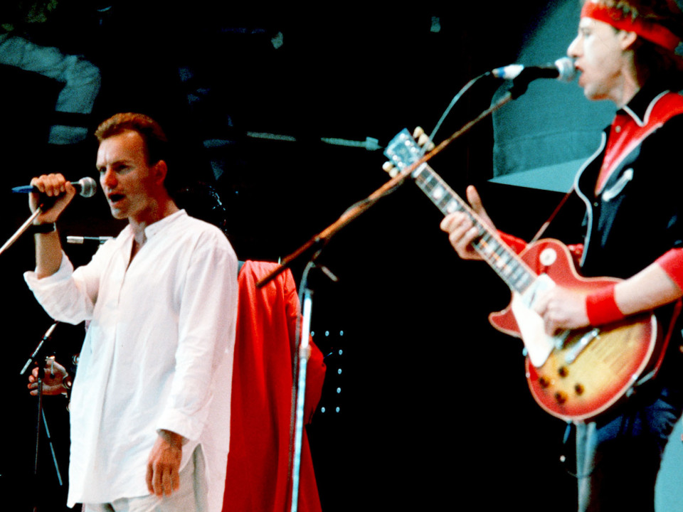 Mark Knopfler vorbește despre cum a ajuns să colaboreze cu Sting pe "Money for Nothing"