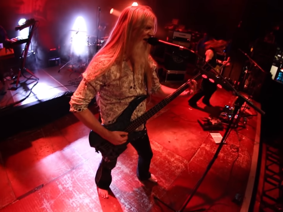 Marko Hietala (Nightwish) a revenit cu videoclipul live al piesei „Death March For Freedom”