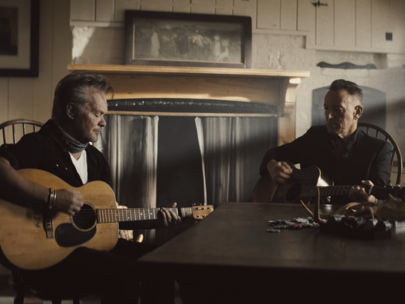 John Mellencamp colaborează cu Bruce Springsteen pentru singleul „Wasted Days”