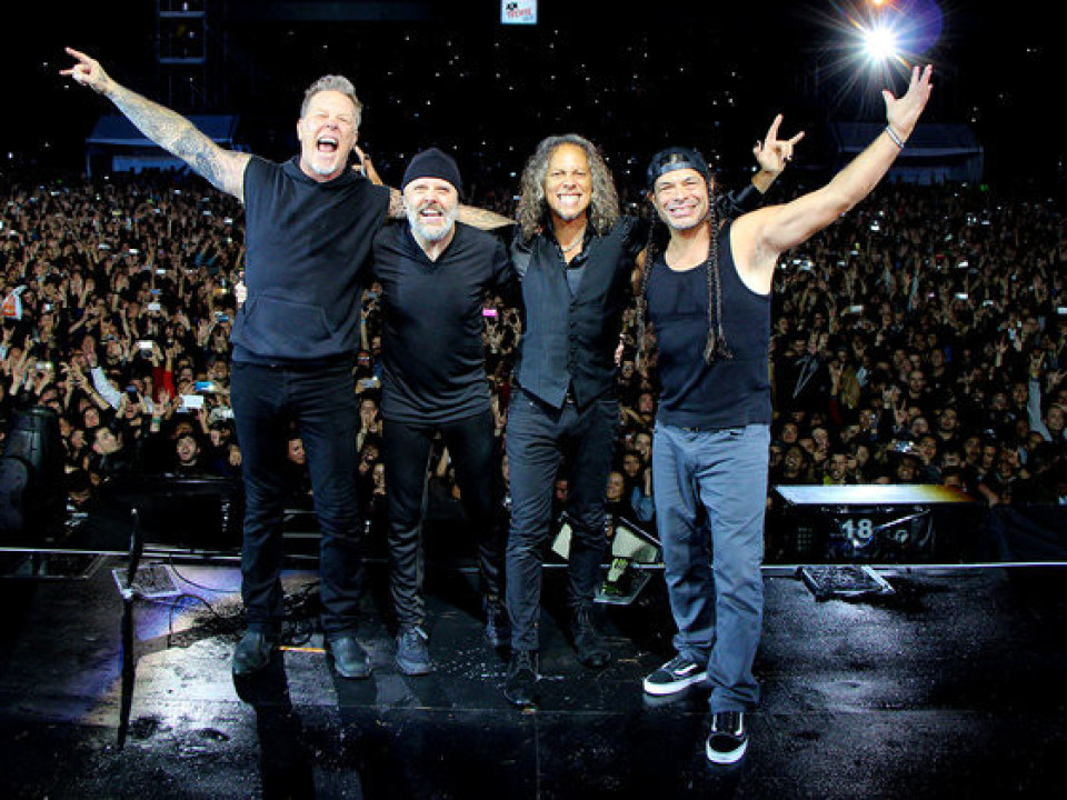 Cât au câștigat americanii de la Metallica pe o apariție live, în turneul WorldWired?
