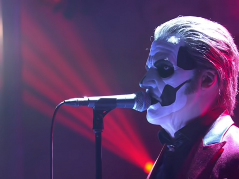 Ghost feat. The Hellacopters interpretează melodia „Sympathy for the Devil” (The Rolling Stones)