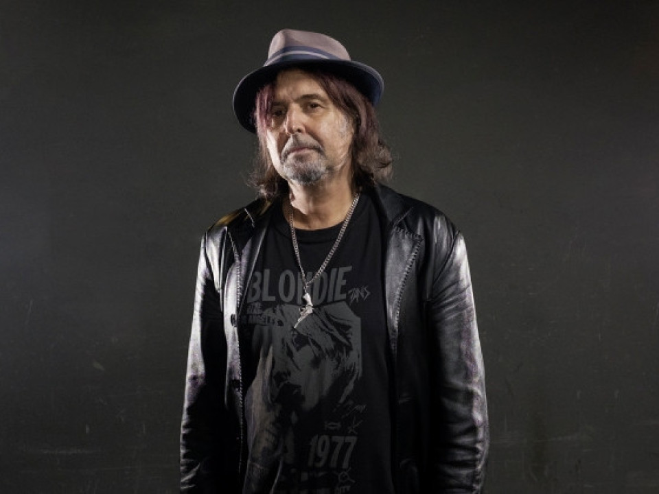 Phil Campbell (feat. Rob Halford) revine cu videoclipul melodiei „Straight Up”