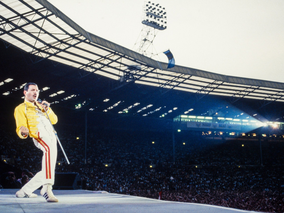 Queen conduce, pentru prima dată, topul Billboard Artist 100