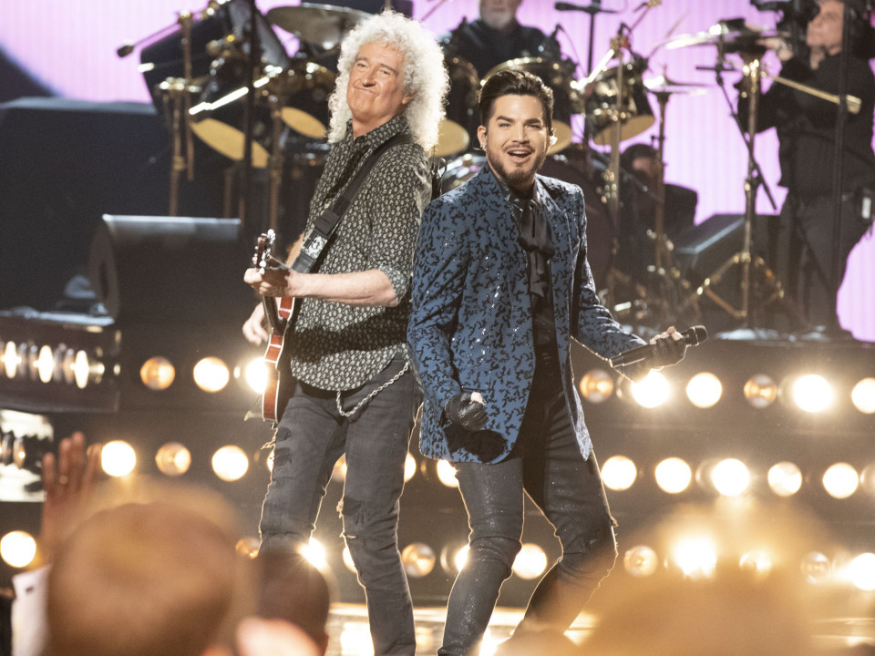Adam Lambert & Queen anunță documentarul "The Show Must Go On"