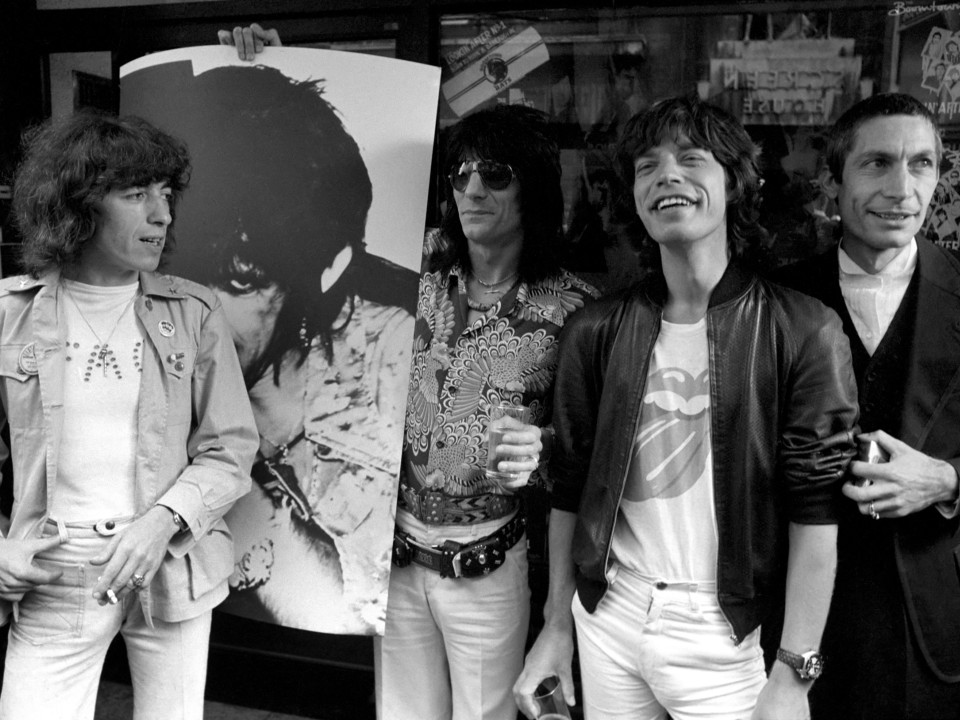 The Rolling Stones lansează versiuni live, neapărute anterior, ale „Tumbling Dice”, „Hot Stuff”