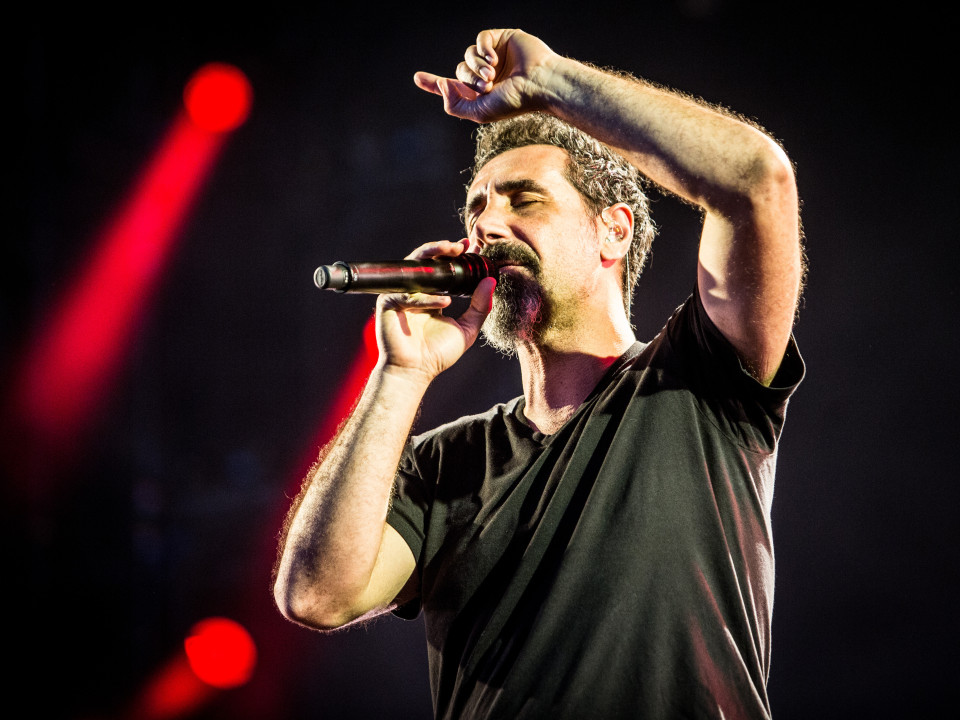 EP-ul lui Serj Tankian, cu muzică destinată pentru System Of A Down, lansat în februarie