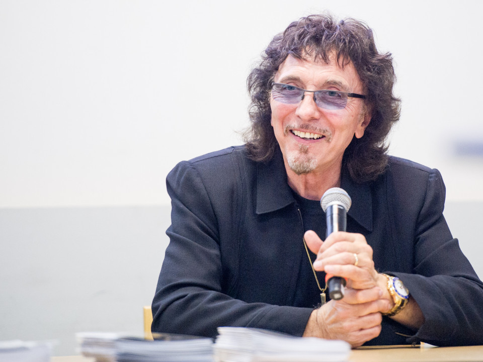 Mesaj de susținere al lui Tony Iommi pentru James Hetfield