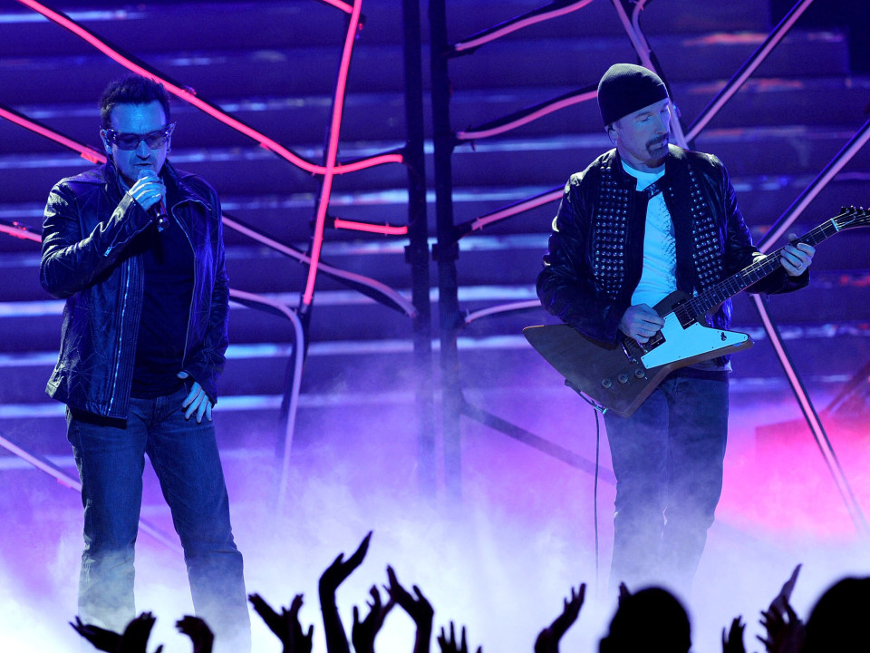U2 anunță seria de concerte YouTube The Virtual Road