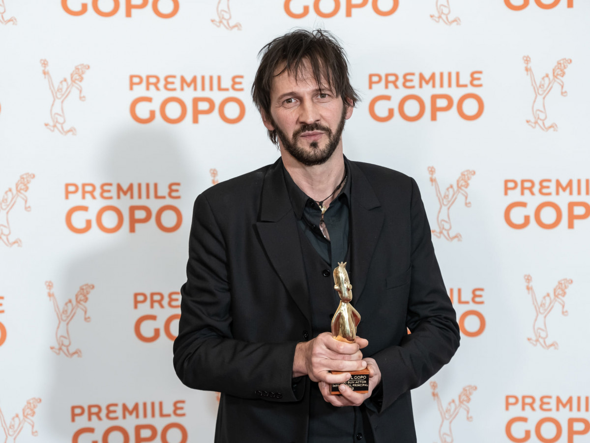 #PieseleVieții lui Bogdan Farcaș | Chestionar muzical ROCK FM Cum a luat bătaie de la poliție când era puști cel mai bun actor la Premiile Gopo 2022