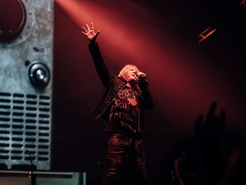 Def Leppard revin cu singleul „Fire It Up” chiar înainte de lansarea unui nou album
