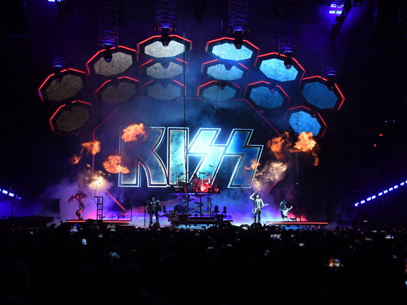 Managerul Kiss nu știe dacă Ace Frehley și Peter Criss vor lua parte la concertul final al legendarului grup