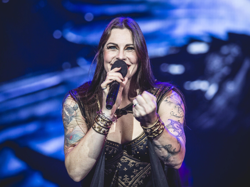 Floor Jansen (Nightwish) a scăpat de cancer