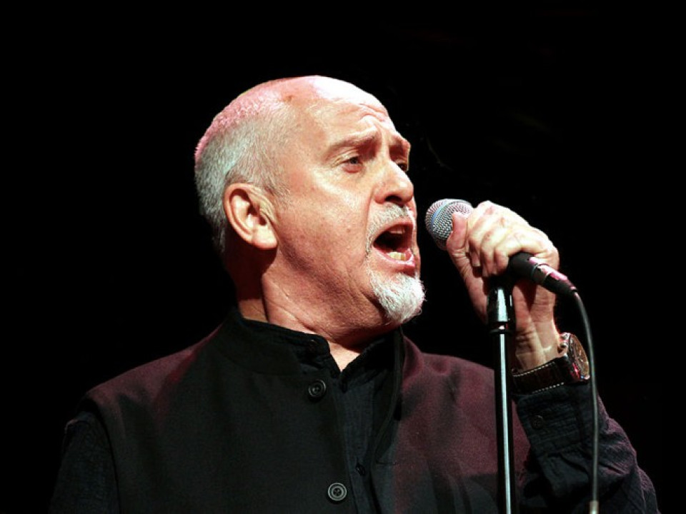 Peter Gabriel, revenire în forță cu noul single „Panopticom”