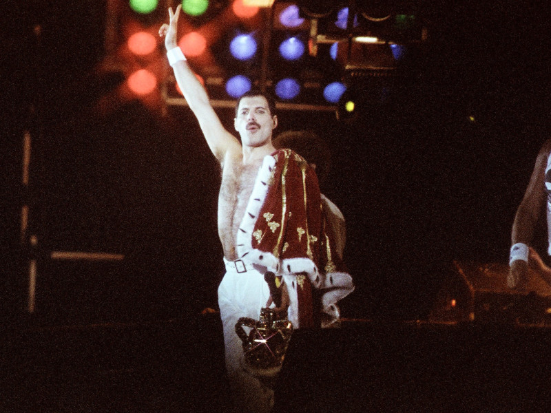 O nouă expoziție Freddie Mercury la Londra
