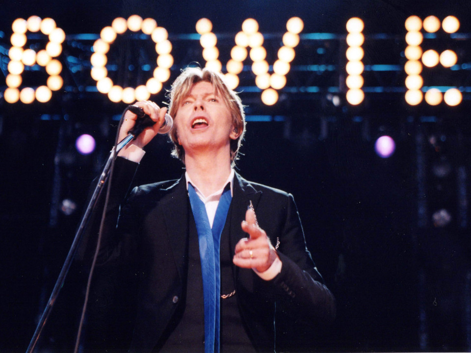 Parisul l-a onorat pe David Bowie cu o stradă care îi poartă numele