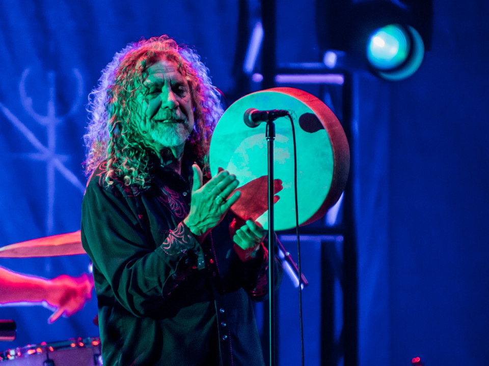 Robert Plant lucrează la o nouă versiune a unui clasic Zeppelin